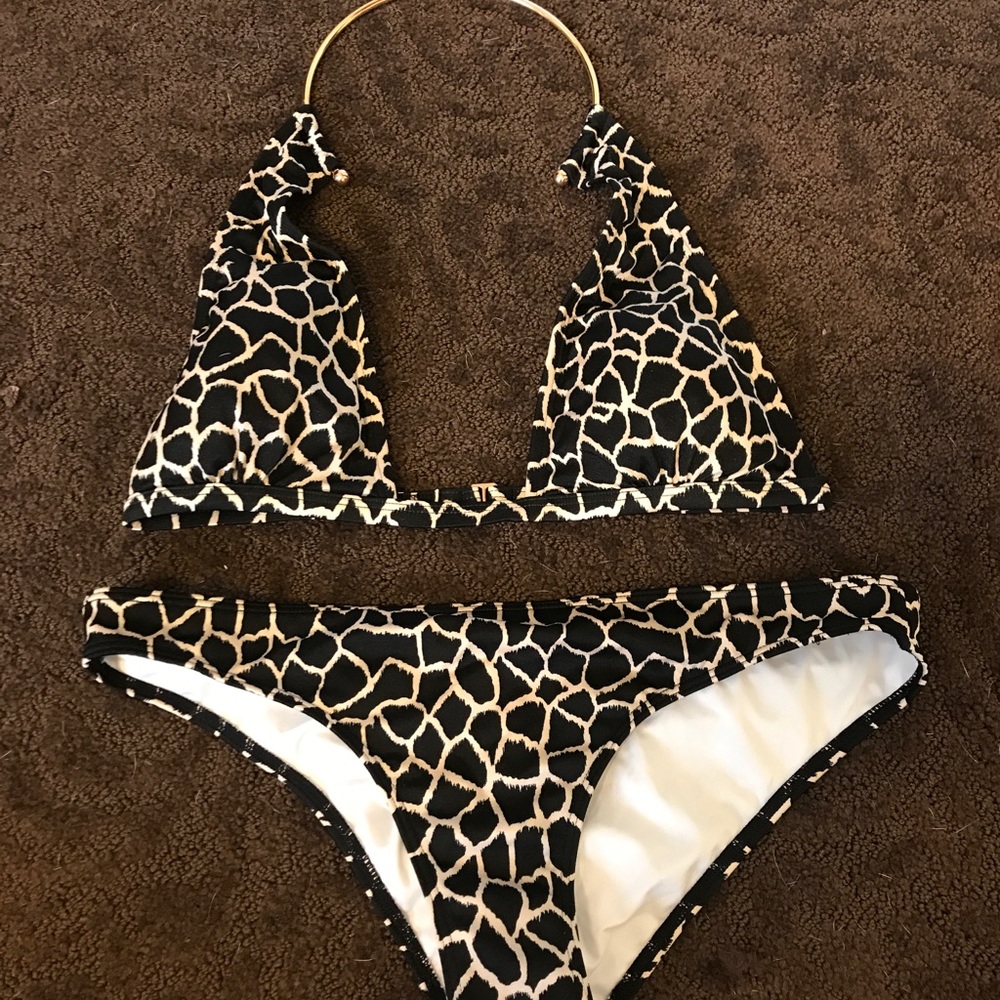 Bathing suit